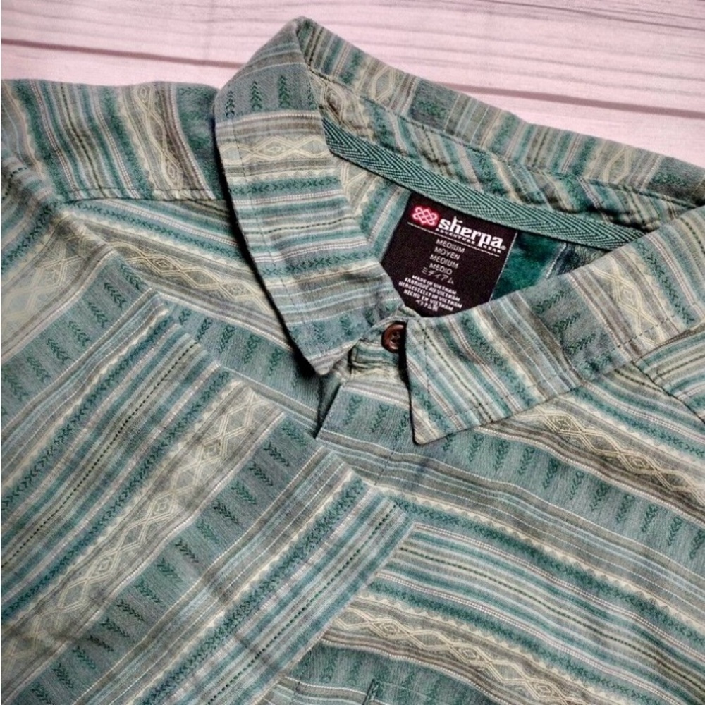Casual Green Stripe Button Down Shirt for Everyday Wear